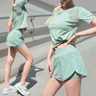 Short-sleeve Sports Top / Sweatshorts / Set