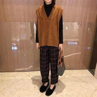 Knit Vest / Plaid Pants / Long Sleeves Top
