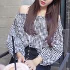 Long-sleeve Off Shoulder Plaid Top