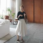 Plain Short-sleeve T-shirt / Tiered Midi A-line Skirt