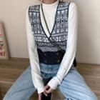 Patterned Double-breasted Sweater Vest / Mock-neck Knit Top
