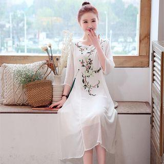Traditional Chinese 3/4-sleeve Embroidered A-line Dress