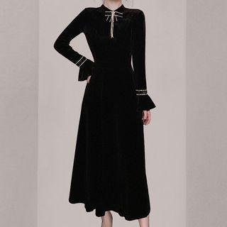 Bell-sleeve Maxi A-line Velvet Dress