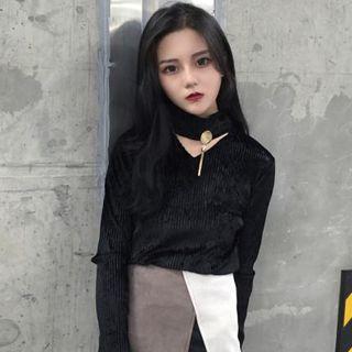 Choker Neck Velvet Long-sleeve Top