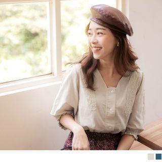 Bubble-short-sleeve Lace Panel Blouse