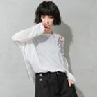 Long-sleeve Off-shoulder Lettering T-shirt