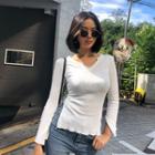 Slit-detail V-neck Top