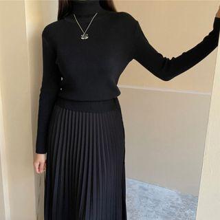 Turtleneck Sweater Sweater - Black - One Size