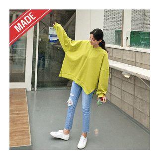 V-neck Slit-side Long Sleeve T-shirt