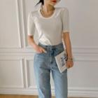 Pastel U-neck Plain T-shirt