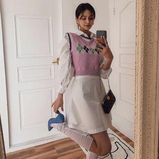 Contrast-trim Argyle Cropped Knit Vest