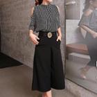 Set: Short-sleeve Cutout-shoulder Printed Top + Plain Wide-leg Cropped Pants