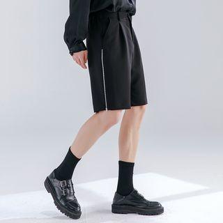 Side Zip Straight Leg Shorts