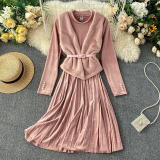 Set: Long-sleeve Pleated Dress + Fleece Vest