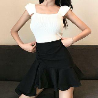 Plain Knit Tank Top / Ruffle Hem Skirt