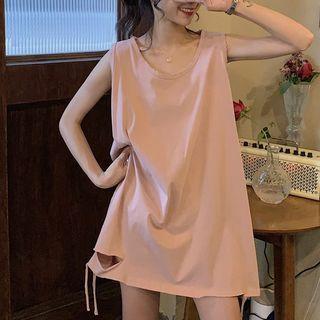 Cut Out Sleeveless T-shirt