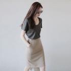 Set: Short Sleeve Scoop Neck Plain T-shirt + Plain Pencil Skirt