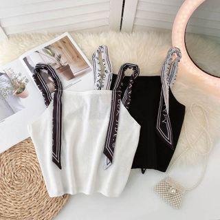 Lettering Ribbon Panel Knit Suspender Top