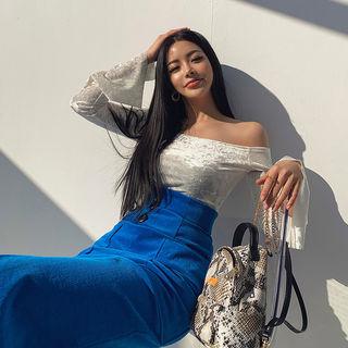 Off-shoulder Slit-cuff Velvet Top