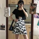 Short-sleeve Crop Top / Leopard Print A-line Mini Skirt