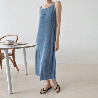 Sleeveless Crystal-pleated Long Dress