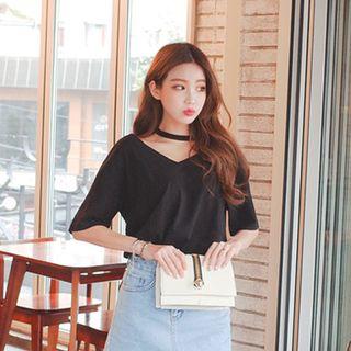 Cutout Choker-neckline T-shirt