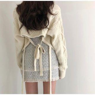 Tie-strap Cropped Cable Knit Sweater