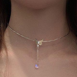 Faux Pearl Alloy Butterfly Pendant Choker Silver - One Size