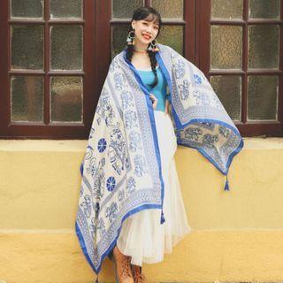 Print Tasseled Shawl
