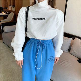 Lettering Turtleneck Cropped Sweatshirt / Wide-leg Pants