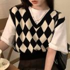 V-neck Argyle Sweater Vest 8985 - Vest - Black & Khaki - One Size