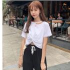 Short-sleeve Knotted Cutout Cropped T-shirt / Harem Pants