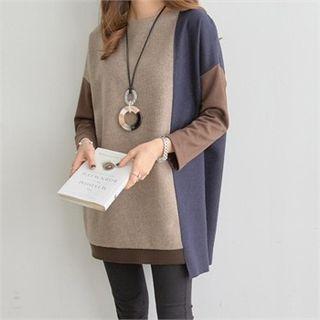 Asymmetric-hem Color-block Long T-shirt