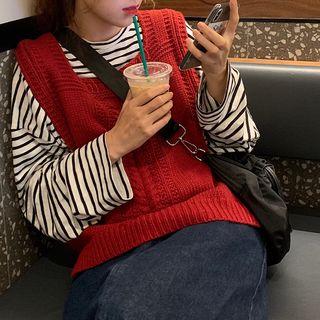 Striped T-shirt / Knit Vest