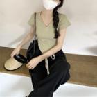 V-neck Cropped T-shirt / Wide Leg Pants