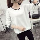 Stripe Trim V-neck Long-sleeve T-shirt