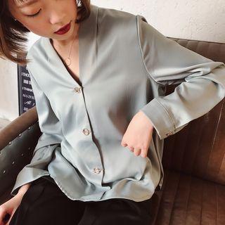 V-neck Long-sleeve Slim-fit Chiffon Blouse