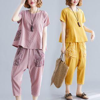 Set: Leaf Print Short-sleeve T-shirt + Cropped Harem Pants