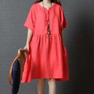 Short-sleeve Round-neck Dress