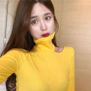 Cut Out Turtleneck Long-sleeve T-shirt