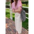 Short-sleeve Crew Neck T-shirt / Midi Pencil Skirt