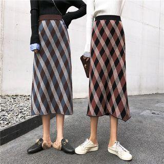 Diamond Patterned Midi A-line Skirt