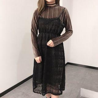 Set: Pleated Top + Lace Dress