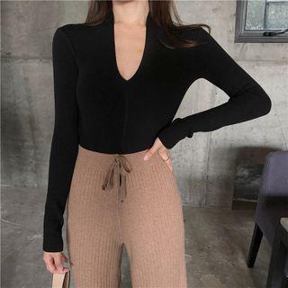 V-neck Plain Skinny Knit Top