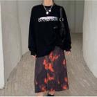 Lettering Pullover / Tie-dyed Midi A-line Skirt