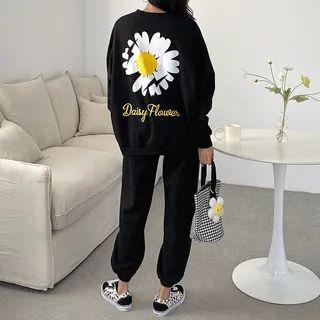 Daisy-print Oversize Sweatshirt & Jogger Pants Set