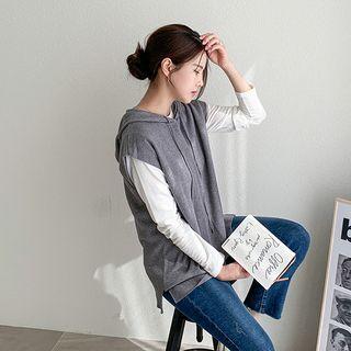 Hooded Slit-side Knit Vest