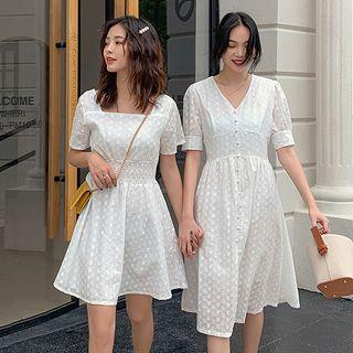 Short-sleeve Lace Dress / Buttoned A-line Dress