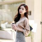 Crew-neck Bishop-sleeve Knit Top