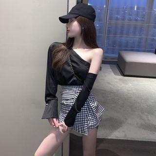 Long-sleeve Off-shoulder Top / Checked Fitted Mini Skirt